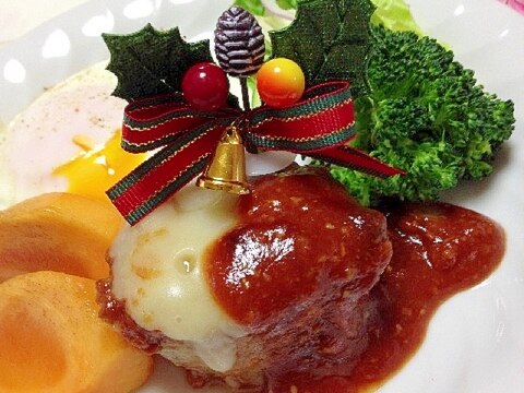 作り置きで！クリスマス♡とろける煮ハンバーグ